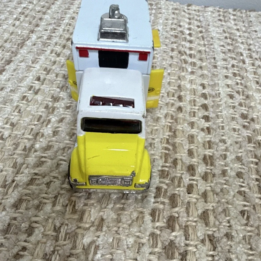 Boston Fire Department Rescue Truck Diecast Model Truck 1993